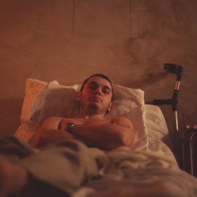 Όταν περνάμε μια δύσκολη περιπέτεια υγείας: τι μας διδάσκει η ανάρρωση