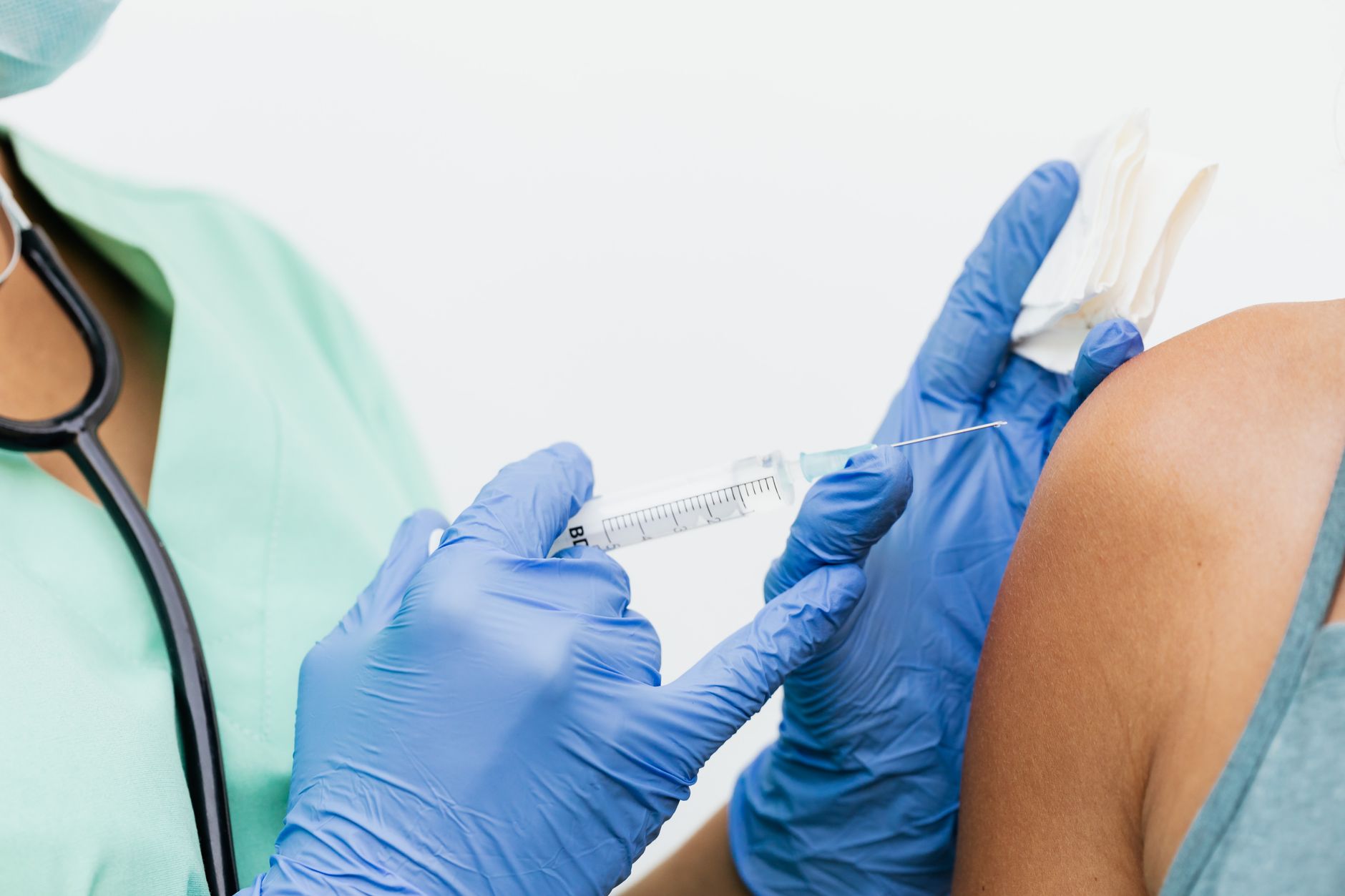 flu vaccination doctor patient