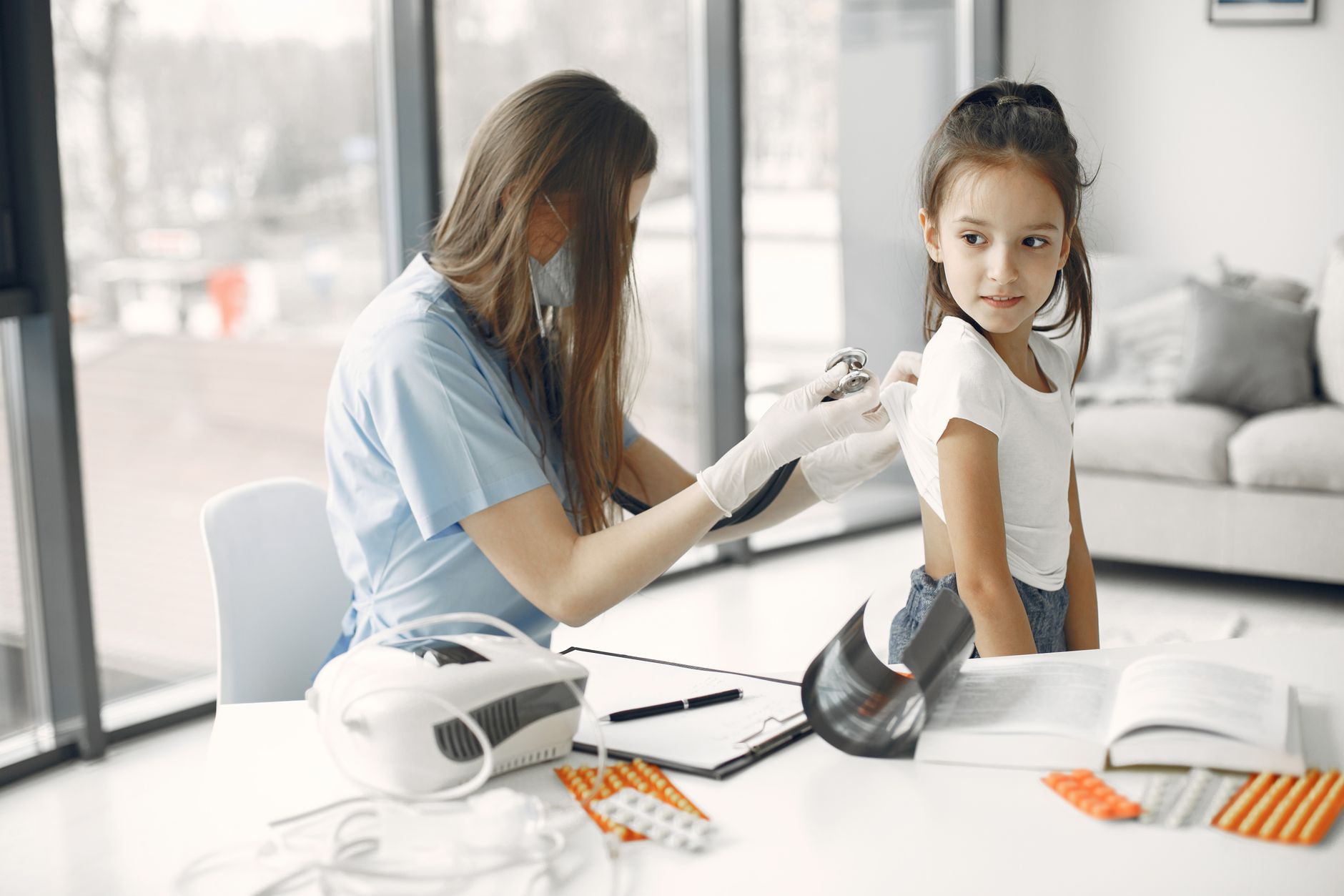 child doctor health checkup