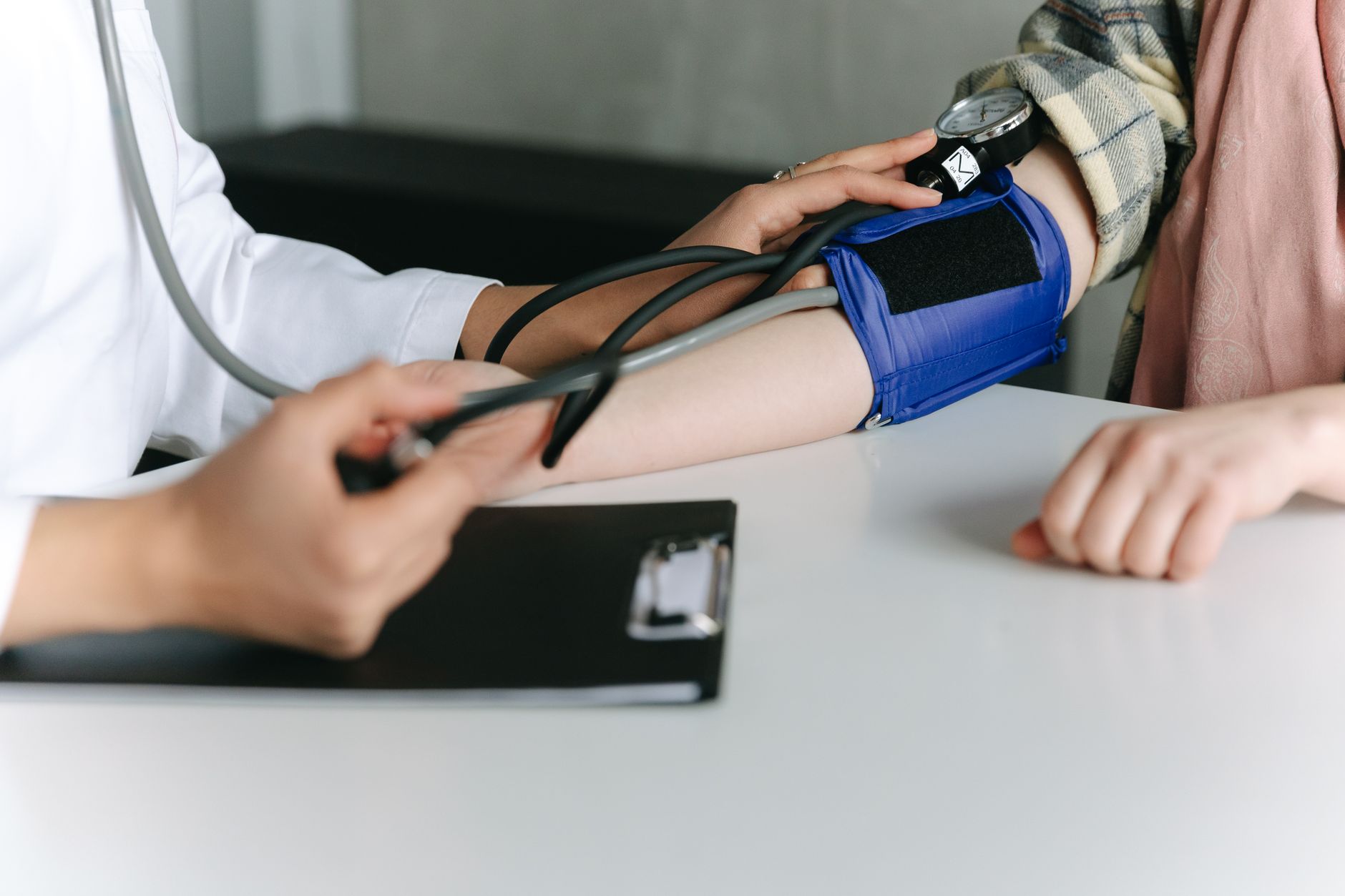 legs swelling health checkup