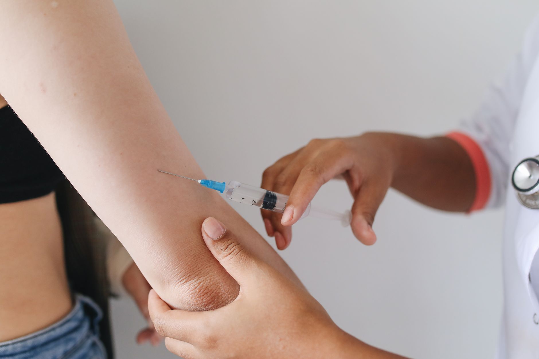 vaccination doctor patient arm