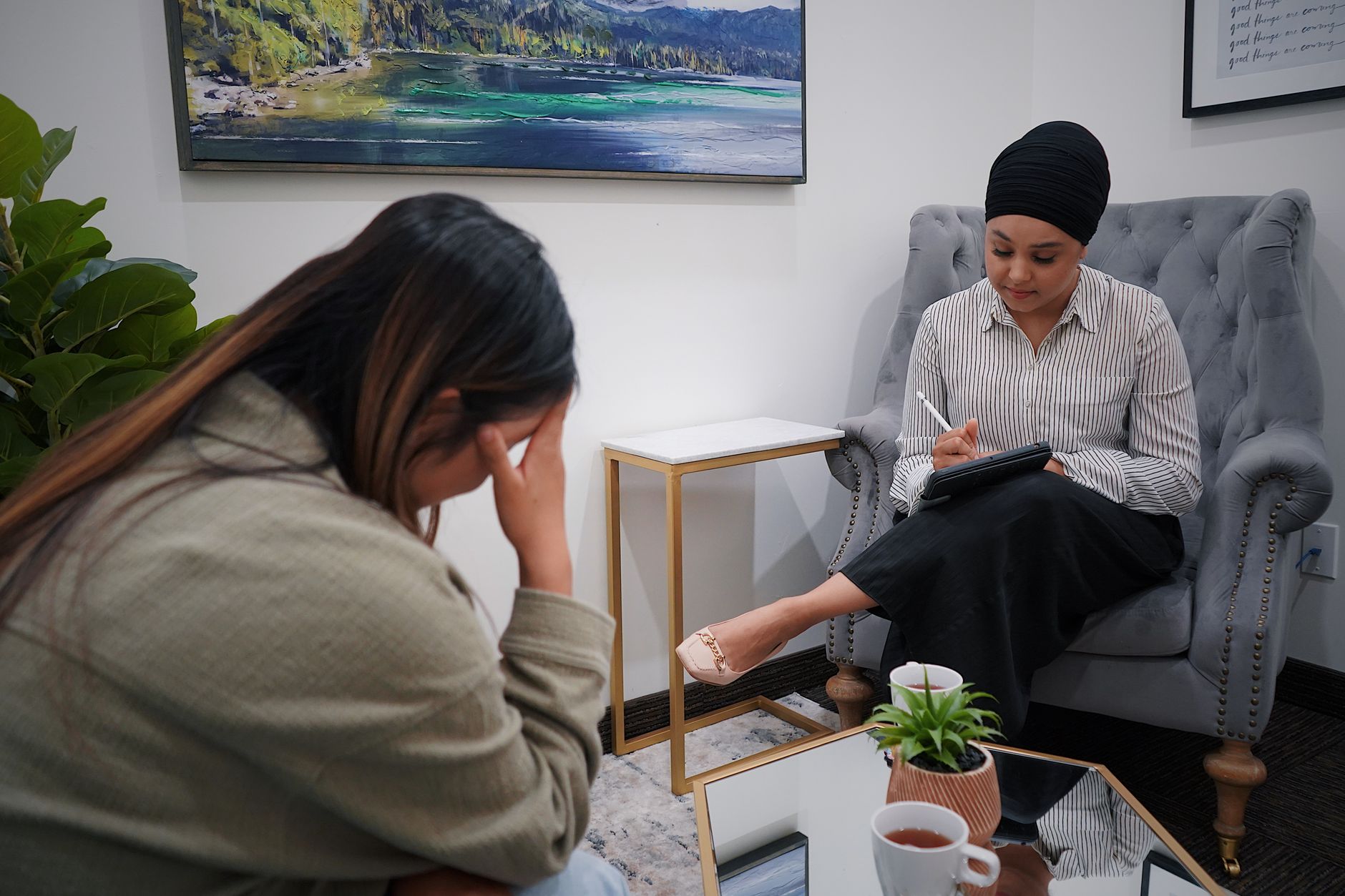 woman healthcare support consultation